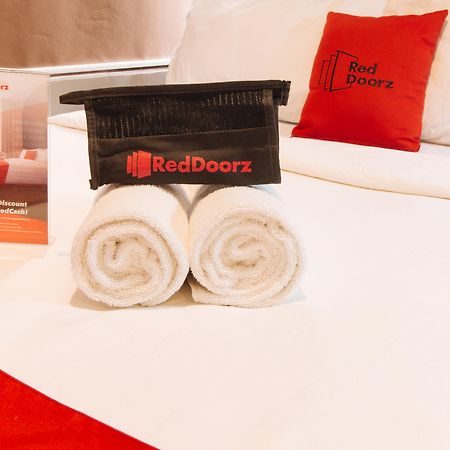 Reddoorz At Hotel Rosemarie Pasay Exteriér fotografie