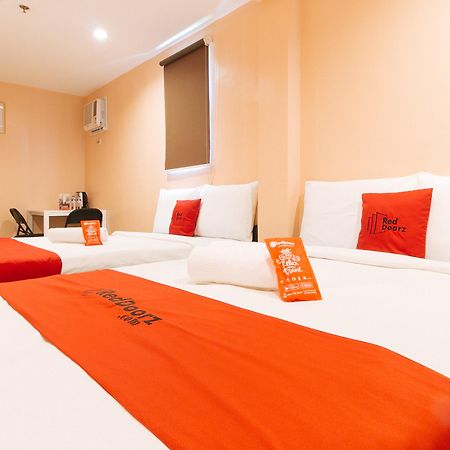 Reddoorz At Hotel Rosemarie Pasay Exteriér fotografie