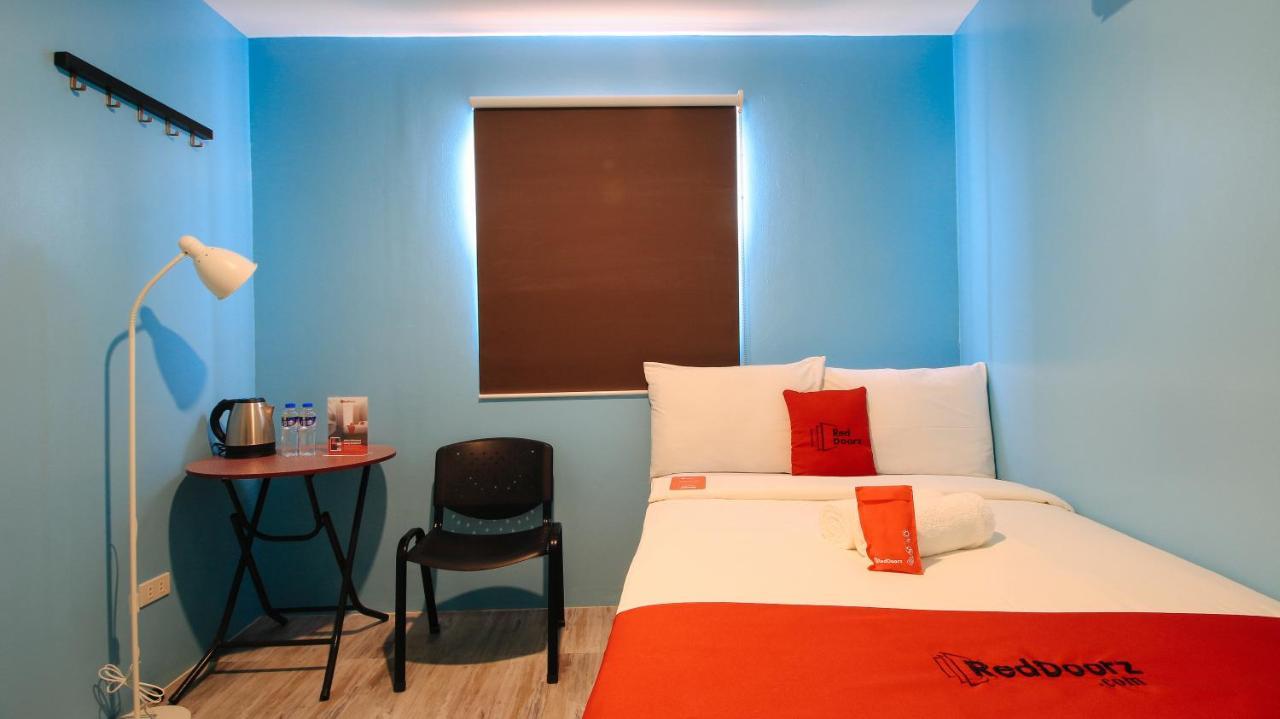 Reddoorz At Hotel Rosemarie Pasay Exteriér fotografie