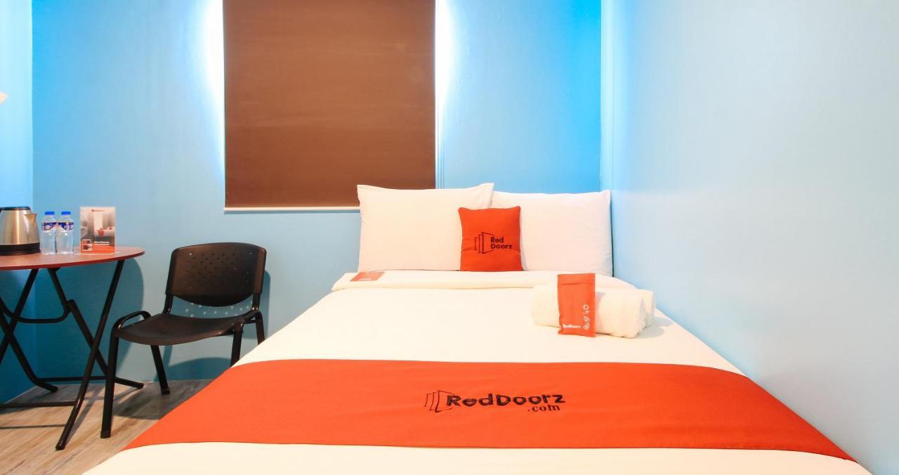 Reddoorz At Hotel Rosemarie Pasay Exteriér fotografie